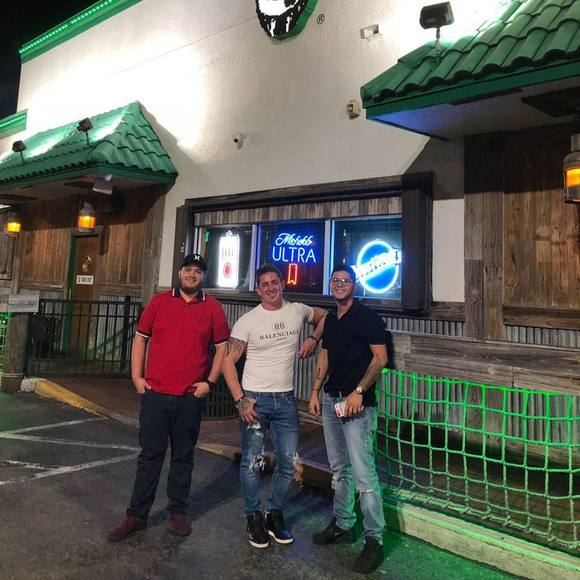 Meet your Posher, Guillermo - Picture 1 of 1